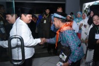 Bupati Bengkalis Lepas Secara Resmi JCH Asal Kabupaten Bengkalis