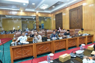 Banggar bersama TAPD Lakukan Pembahasan Perubahan APBD T.A 2023