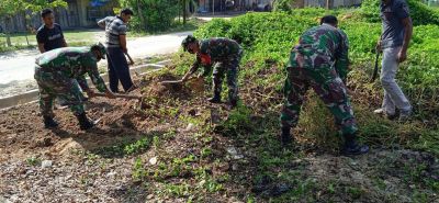 Dukung Sukseskan TMMD Ke 110 Kodim 0313/KPR, Anggota Koramil 09/Langgam Giat Goro Bersama Warga