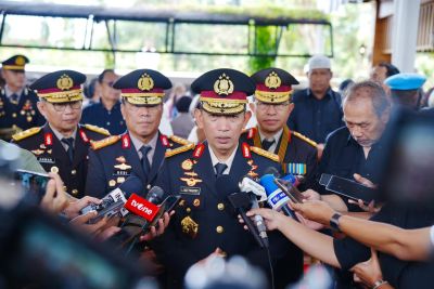 Hadiri Pemakaman, Kapolri: Pesan Eyang Meri Jadi Inspirasi Semangat Keluarga Besar Polri
