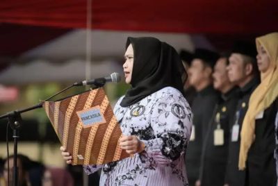 Peringatan HGN 2023, Bupati Bengkalis Serahkan Penghargaan Di Duri