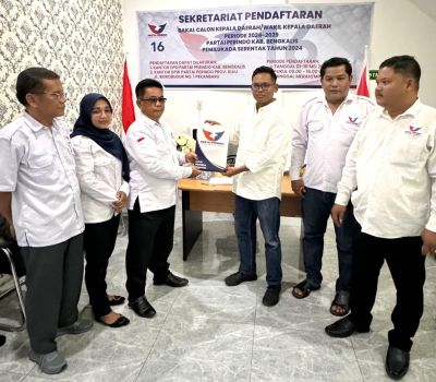 Tim Kasmarni , Pengambilan formulir Penjaringan Paslon ,Di Sekretariat DPD Partai Perindo